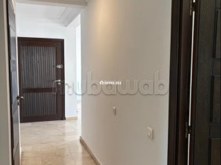 Superbe appartement vide, grande terrasse - Appartement à louer - Casablanca