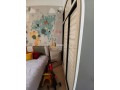 Apparemment bon état au rez de chaussée avec cour - miniature 8