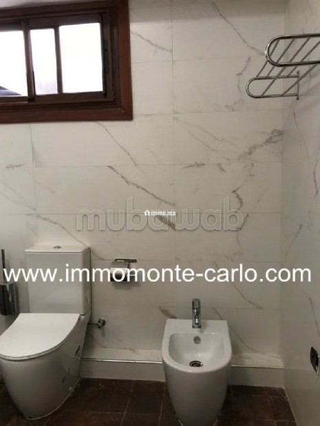 Très jolie villa d’architecte avec piscine à Souis - Location Immobilier - Rabat - photo 8