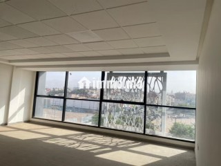 plateau-de-bureau-de-56m2-a-louer-bien-situe-pres-de-la-place