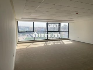 Plateau de bureau de 56m² à louer bien situé près de la place - Bureau à louer - Agadir