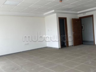 Plateau de bureau de 56m² à louer bien situé près de la place - Bureau à louer - Agadir
