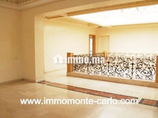 Location villa de prestige au quartier Souissi - Villa à louer - Rabat