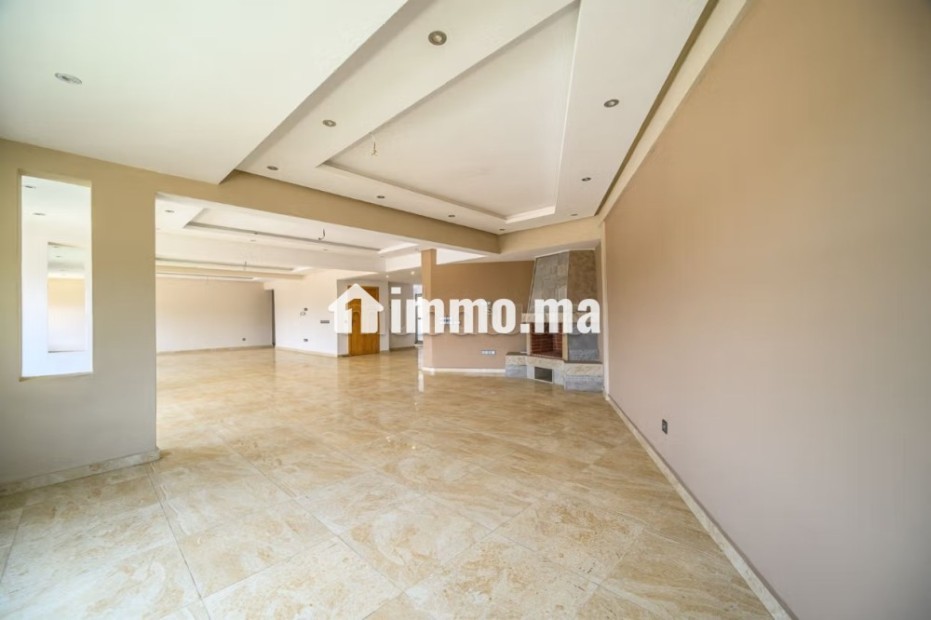 Appartement en location à Bourgogne Ouest sans vis à vis. Surface totale 244 m². Cheminée et concierge - Location Immobilier - Casablanca - photo 5