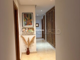 Appartement meublé sans vis à vis avec terrasse - Appartement à louer - Casablanca