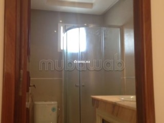 Villa de haut standing à vendre à Riyad.
Surface de 300 m² - Villa à vendre - Rabat