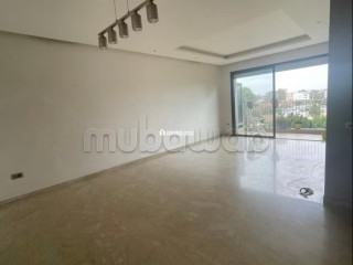 Louez cet appartement. 3 grandes pièces. Ascenseur - Appartement à louer - Rabat