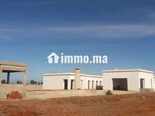 Une ferme de 15400m2 avec villa gros ouvres - Villa à vendre - El Mansouria