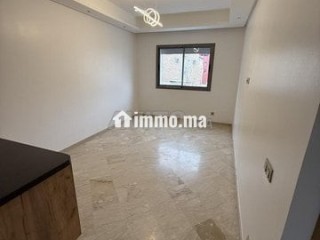 Studio bien situé. - Appartement à louer - Casablanca