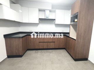 EXCEPTIONNEL Appt 195m² 3ChS 2è étg Garage Massira - Appartement à louer - Casablanca