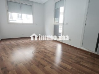 EXCEPTIONNEL Appt 195m² 3ChS 2è étg Garage Massira - Appartement à louer - Casablanca