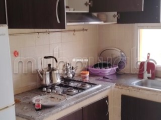 Location d'un appartement à Wifak.
Surface de 70 m².
Places de parking et beau jardin - Appartement à vendre - Temara