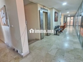 À louer Grand plateau de bureaux meublé et équipé - Bureau à louer - Rabat