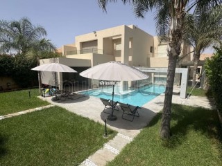 Somptueuse villa à vendre à Agdal. 5 chambres. Meublé - Villa à vendre - Marrakech