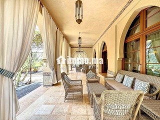 Palais Marocain sur 4 hectares dans la Palmeraie - Appartement à vendre - Marrakech
