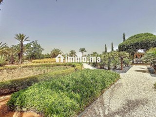 Palais Marocain sur 4 hectares dans la Palmeraie - Appartement à vendre - Marrakech