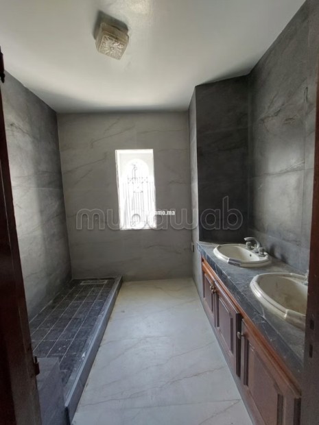 Villa à rabat pour usage professionel à louer - Location Immobilier - Rabat - photo 4