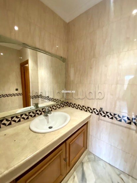 Magnifique appartement 3 chambres en location vide à Racine - Location Immobilier - Casablanca - photo 3