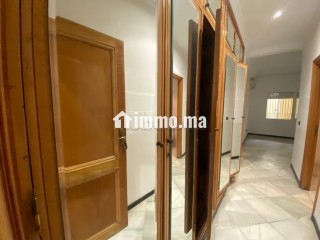 Magnifique appartement 3 chambres en location vide à Racine - Appartement à louer - Casablanca