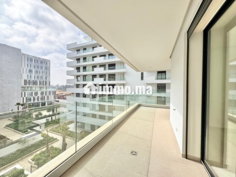 Très bel appartement en location à Casablanca Finance City.
Surface totale 176 m².
Ascenseur et garage - Location Immobilier - Casablanca - photo 5
