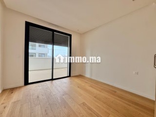 Très bel appartement en location à Casablanca Finance City.
Surface totale 176 m².
Ascenseur et garage - Appartement à louer - Casablanca