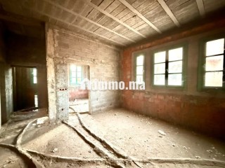Villa isolée semi finie en Vente à Targa – Opportunité rare à Marrakech - Villa à vendre - Marrakech