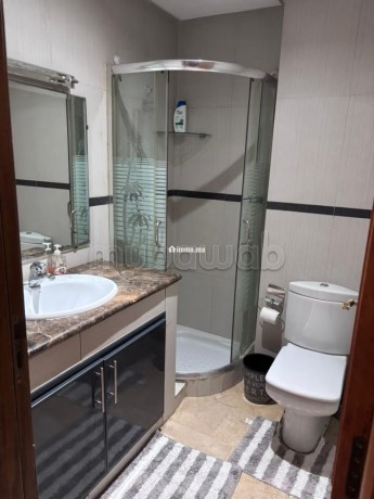 grand-appartement-meuble-de-115-m2-situe-a-maarif-big-4