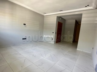 Très bel appartement en location à Oasis. 3 grandes pièces. Ascenseur et places de parking - Appartement à louer - Casablanca