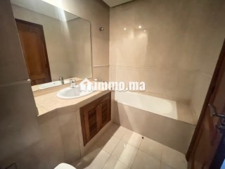 À louer à RACINE: Très bel appartement 2 chambres non meublé - Appartement à louer - Casablanca
