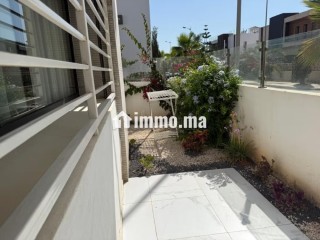 Bel appartement à vendre à Harhoura. 3 chambres. Terrasse et jardin - Appartement à vendre