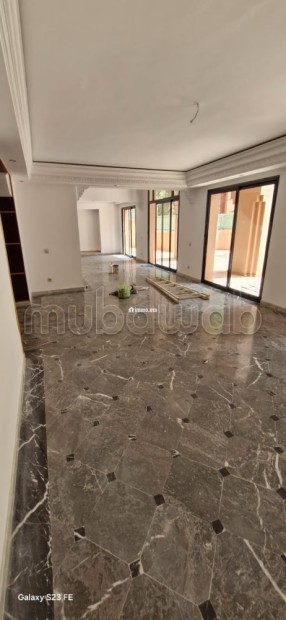 Beau DUPLEX VIDE en location longue a HIVERNAGE - Location Immobilier - Marrakech - photo 4