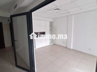 BUREAU 2 ETG EN FACE LA GARE AIN SEBAA - Bureau à louer - Casablanca