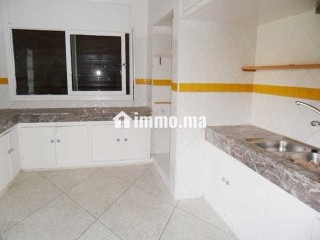 Villa avec chauffage et piscine à Souissi RABAT - Villa à louer - Rabat
