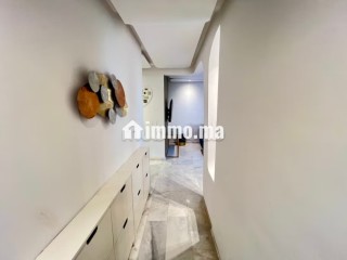 Location saisonnière à Agdal. 2 chambres confortables. Terrasse et ascenseur - Appartement à vendre - Marrakech