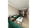 a-louer-elegant-studio-meuble-quartier-bourgogne-small-3