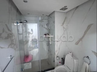 Appt en plein Boulevard en Face du CFC - Appartement à vendre - Casablanca
