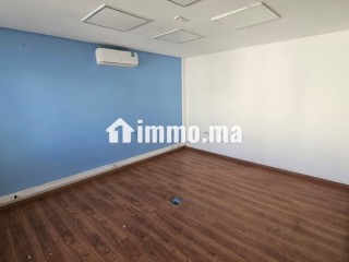 Bureau 330 m2 avec terrasse à Racine Bd Massira - Bureau à louer - Casablanca