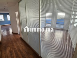 Bureau 330 m2 avec terrasse à Racine Bd Massira - Bureau à louer - Casablanca