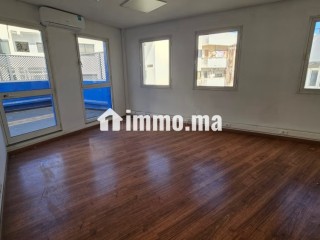 Bureau 330 m2 avec terrasse à Racine Bd Massira - Bureau à louer - Casablanca