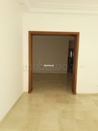 a-racine-avec-3-ch-apprt-vide-a-louer-de-156-m2-big-10