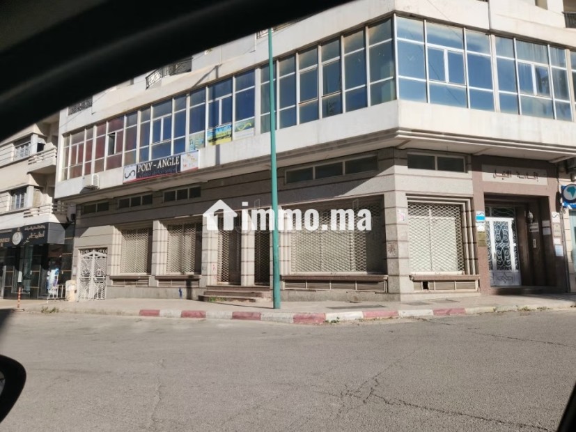 Magasin deux façades luxe proximité Baladiya villeneuve - Vente Immobilier - Meknes - photo 1