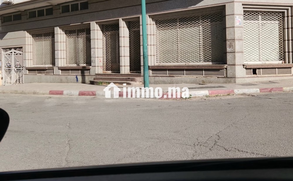 Magasin deux façades luxe proximité Baladiya villeneuve - Vente Immobilier - Meknes - photo 2