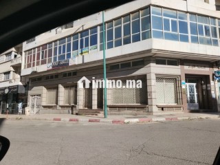 Magasin deux façades luxe proximité Baladiya villeneuve - Appartement à vendre - Meknes