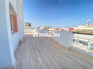 Très bel appartement en location à Maârif. 2 pièces confortables. Ascenseur et places de parking - Appartement à louer - Casablanca