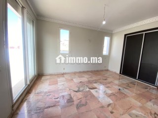 Très bel appartement en location à Maârif. 2 pièces confortables. Ascenseur et places de parking - Appartement à louer - Casablanca