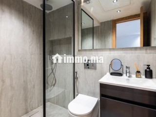 Vend appartement à Les princesses. 1 Pièce. Parking et terrasse - Appartement à vendre - Casablanca