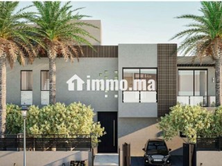 Maison de haut standing à vendre à Route de Tahanaout. Surface de 297 m². Jardin et terrasse - Maison à vendre - Marrakech