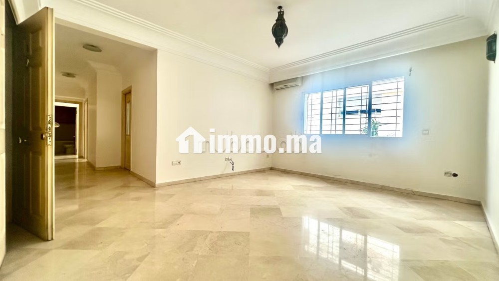 Bel appartement à vendre à Triangle d'Or. 2 belles chambres. Places de parking - Vente Immobilier - Casablanca - photo 1