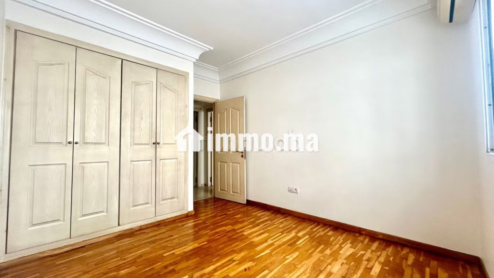 Bel appartement à vendre à Triangle d'Or. 2 belles chambres. Places de parking - Vente Immobilier - Casablanca - photo 6
