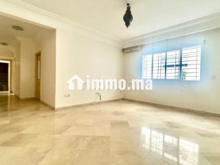 Bel appartement à vendre à Triangle d'Or. 2 belles chambres. Places de parking - Appartement à vendre - Casablanca